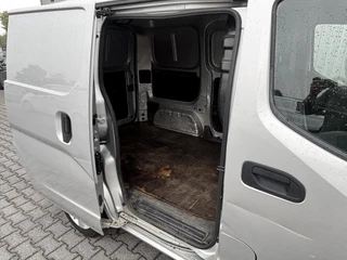 Nissan NV200 – thumbnail 11