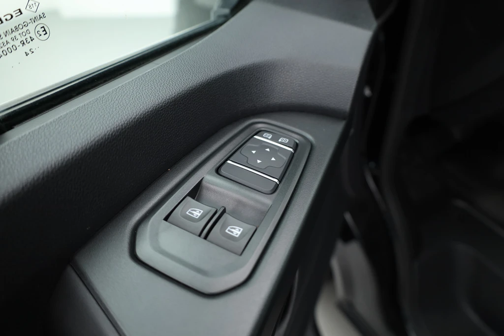 Renault Trafic – foto 12