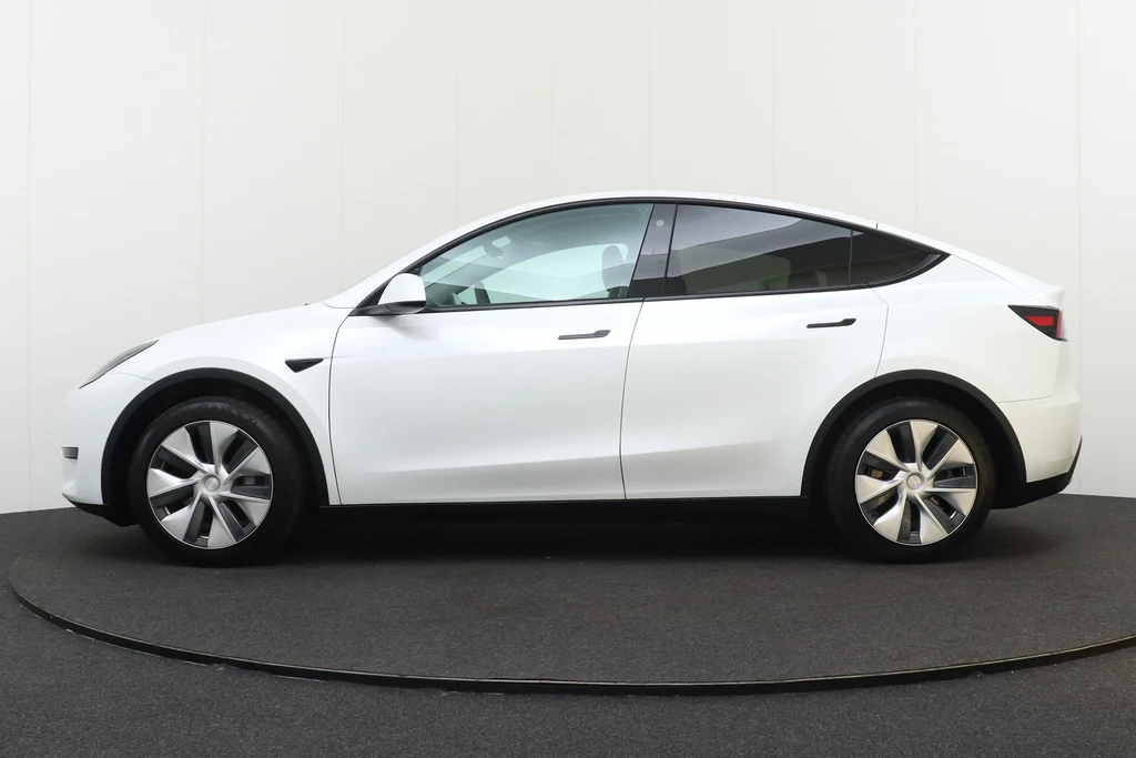 Tesla Model Y – foto 2