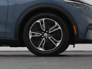 Ford Mustang Mach-E – thumbnail 43