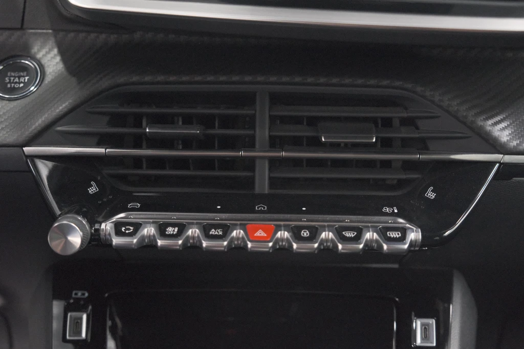 Peugeot 208 – foto 37