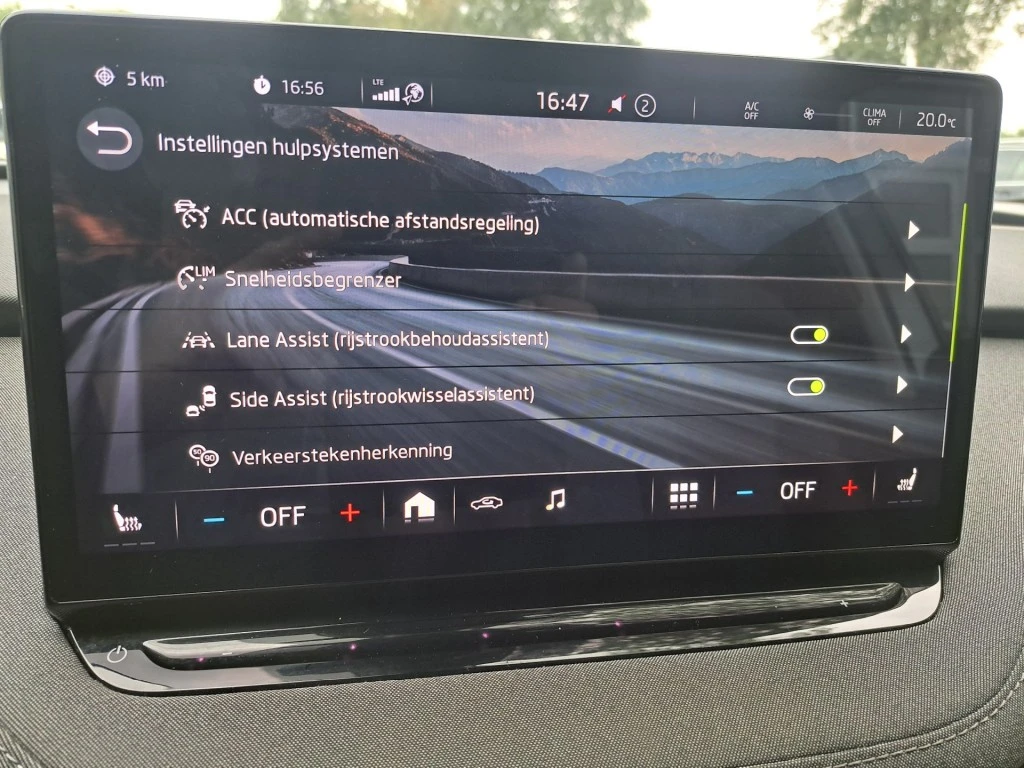 Škoda Enyaq iV – foto 8