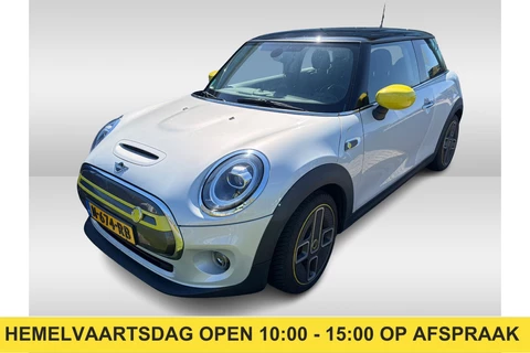 MINI Electric Mini Basic 33 kWh / CarPlay / Parkeerhulp V+A / 17'' / Virtual Cockpit / DAB / Cruise Control