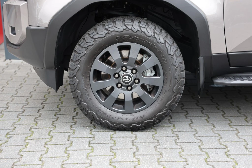 Toyota Land Cruiser – foto 8