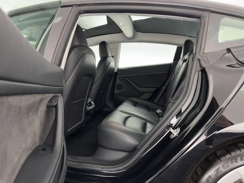 Tesla Model 3 – foto 11