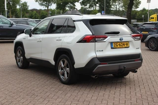 Toyota RAV4 – thumbnail 3