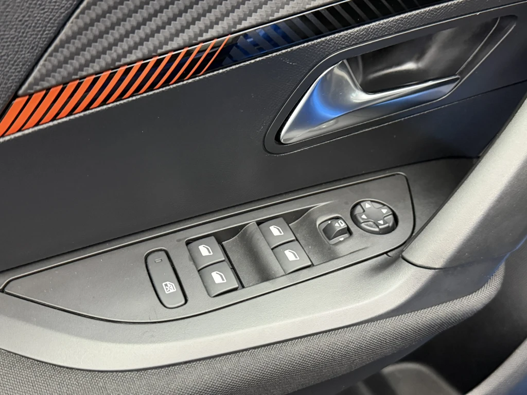 Peugeot e-2008 – foto 26
