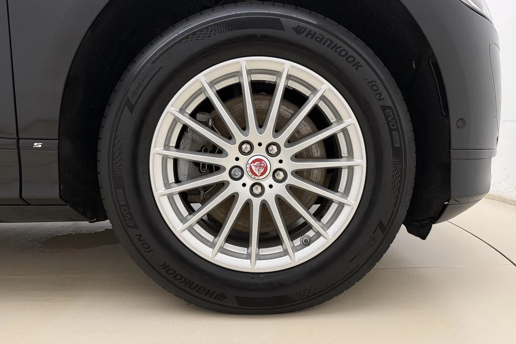 Jaguar I-PACE – foto 14