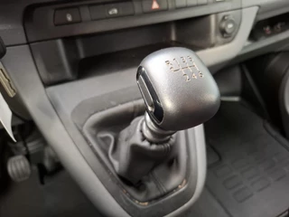 Opel Vivaro – thumbnail 26