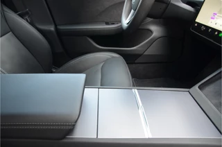 Tesla Model 3 – thumbnail 8