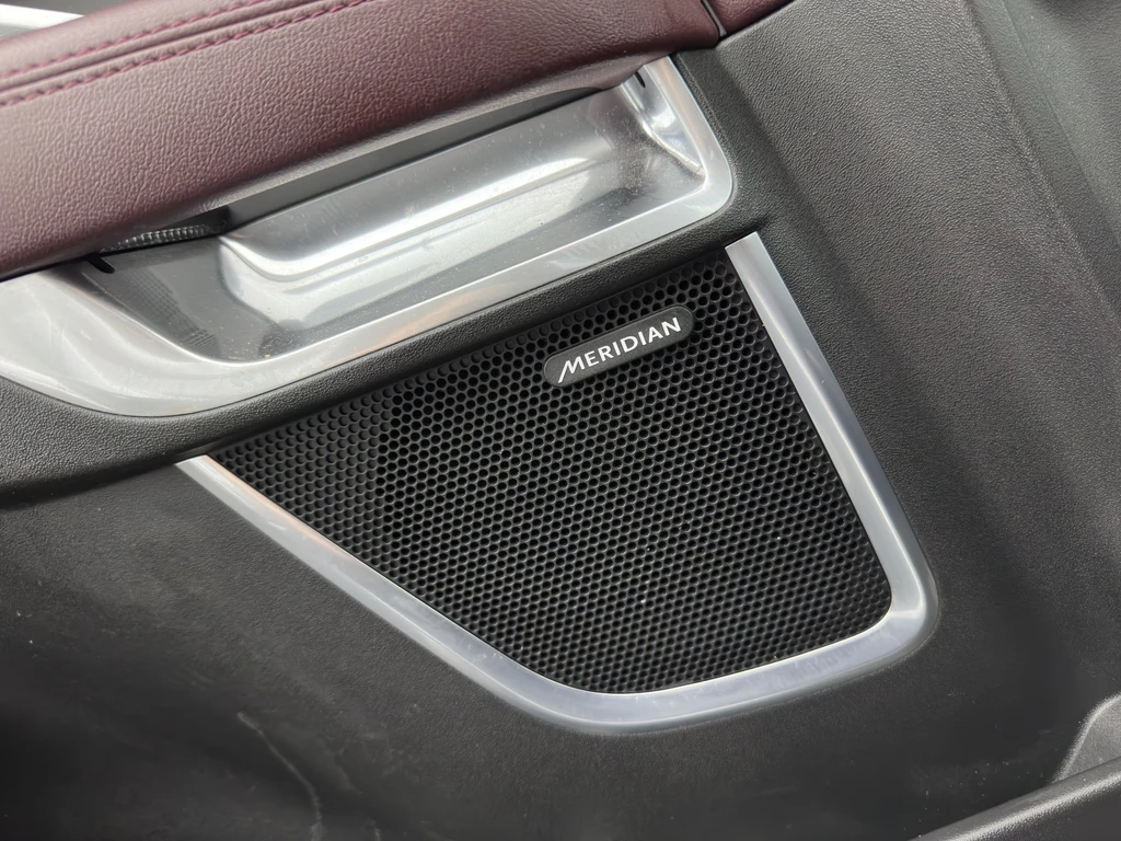 Jaguar E-PACE – foto 8