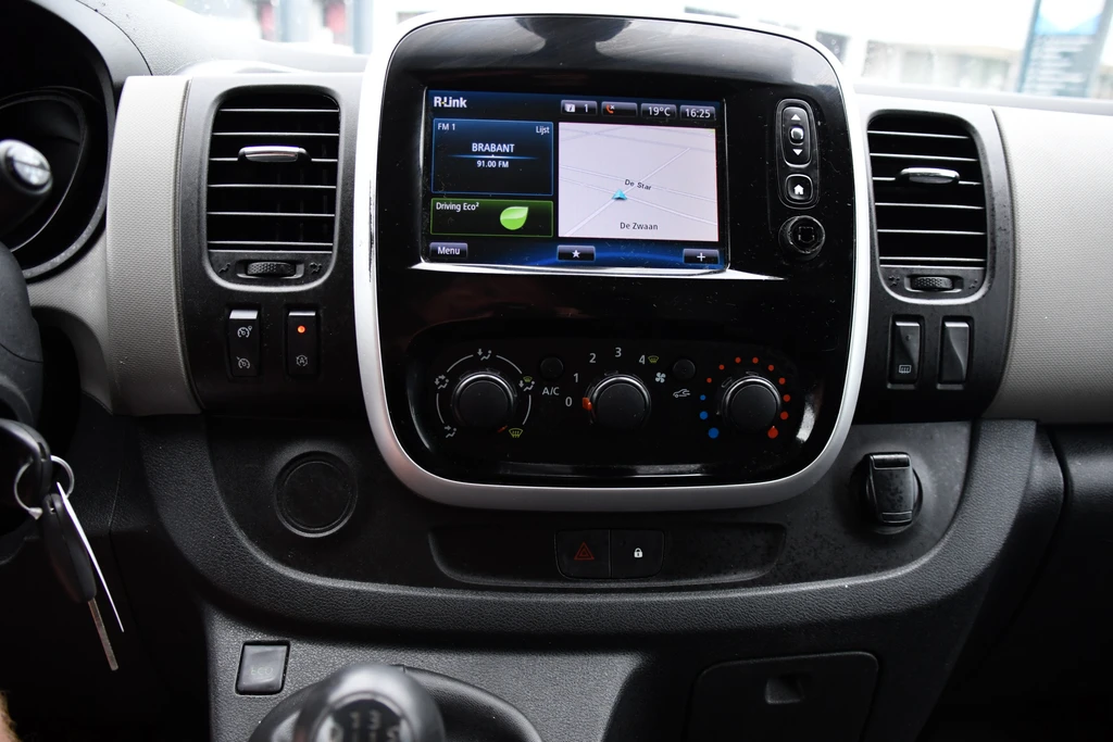 Renault Trafic – foto 21