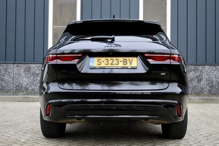 Jaguar F-PACE – thumbnail 4