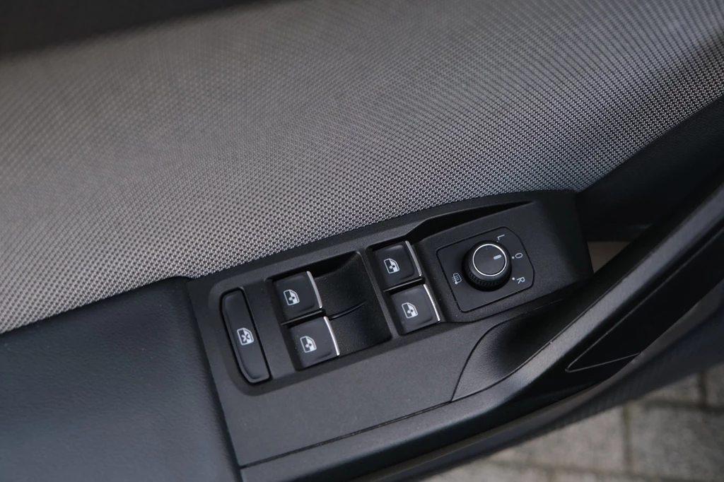 SEAT Leon – foto 25