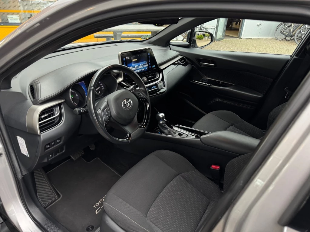 Toyota C-HR – foto 17