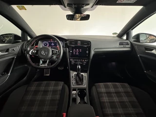 Volkswagen Golf – thumbnail 29