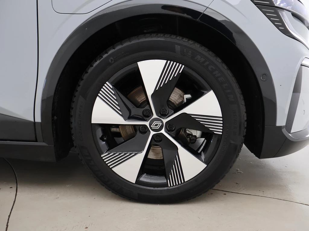 Renault Megane E-Tech – foto 12