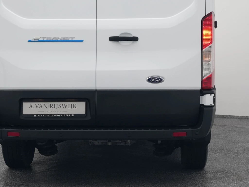 Ford E-Transit – foto 10
