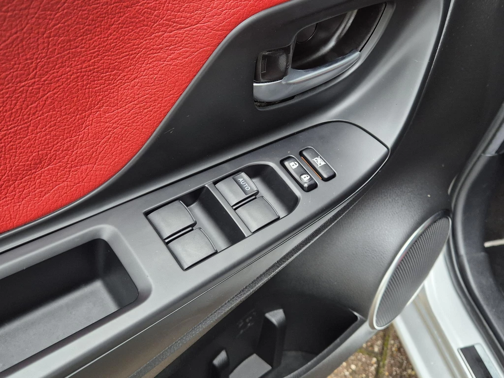 Toyota Yaris – foto 15