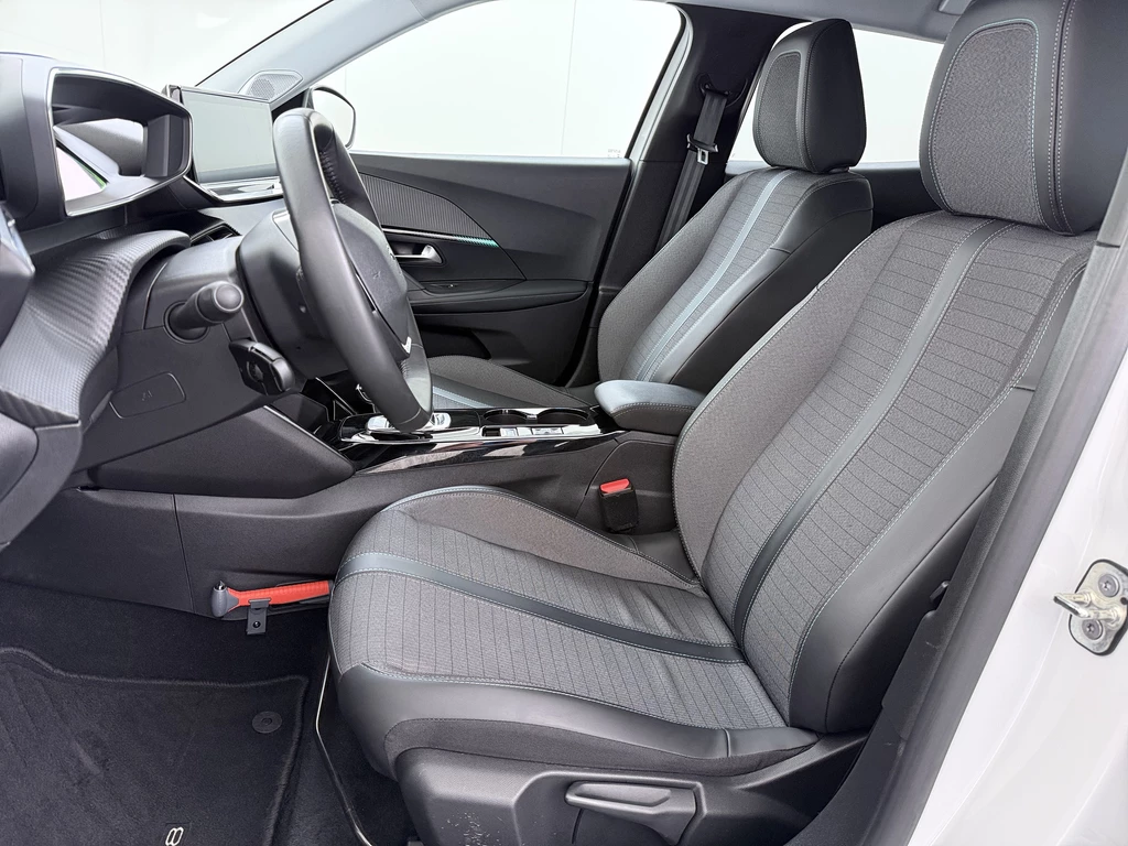 Peugeot e-2008 – foto 15