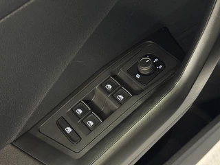 Volkswagen T-Roc – thumbnail 28