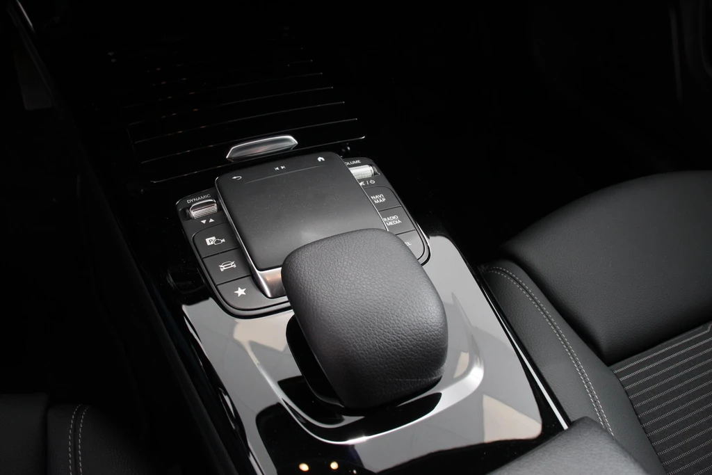 Mercedes-Benz CLA – foto 15