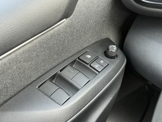 Toyota Yaris – thumbnail 13