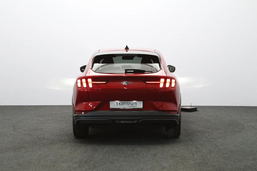 Ford Mustang Mach-E – foto 5