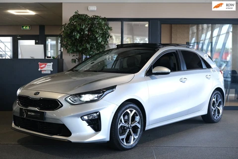Kia Ceed 1.4 T-GDi AUT Pano Trek Navi Leder Cam Pdc Cruise