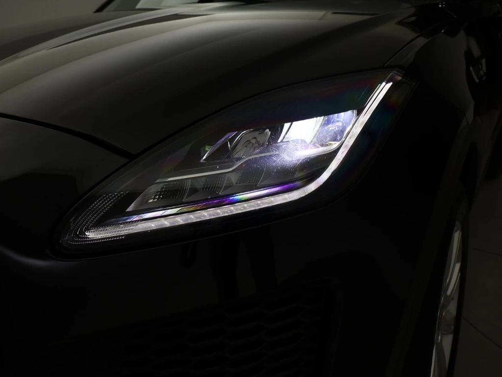 Jaguar E-PACE – foto 20