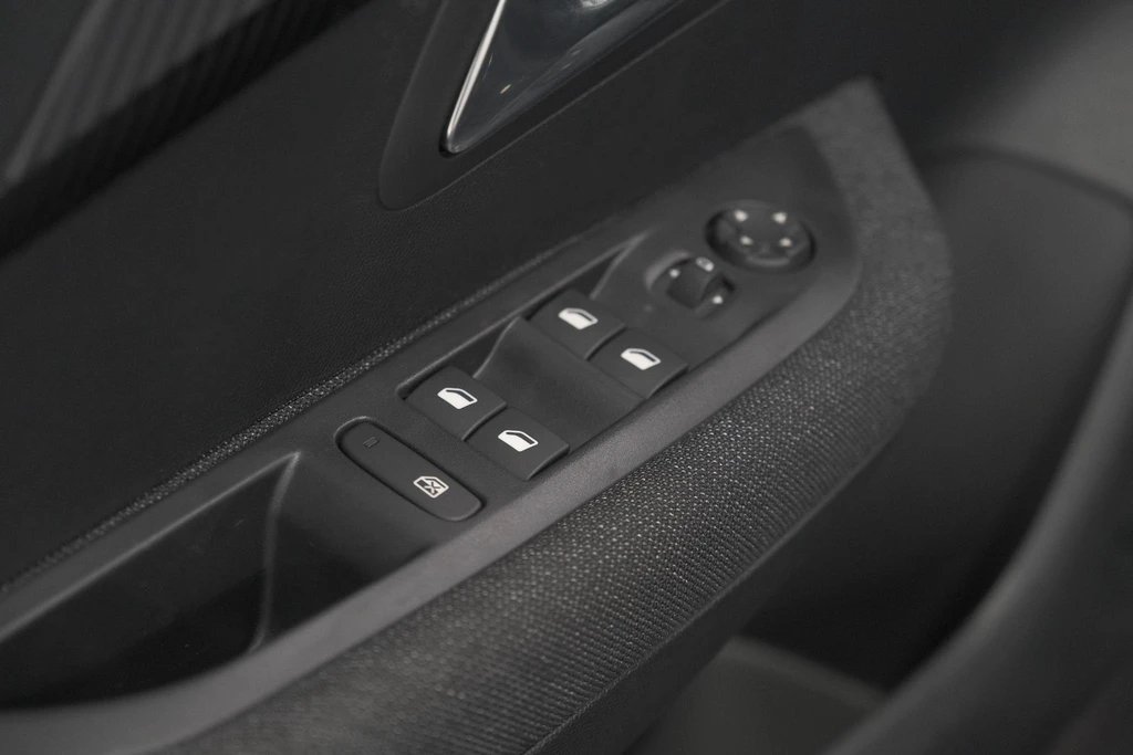 Peugeot 208 – foto 23