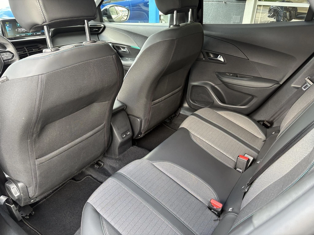 Peugeot e-2008 – foto 15
