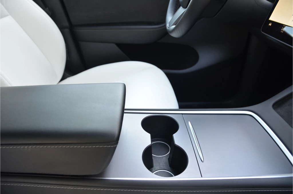 Tesla Model Y – foto 9