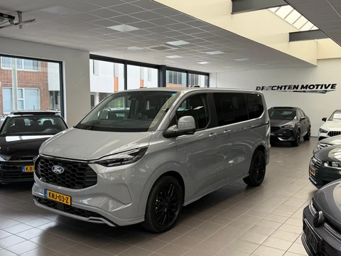 Ford Tourneo Connect Titanium PHEV L2 8p / Panorama / memory / led / ca