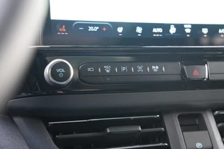 Ford Tourneo Custom – thumbnail 37