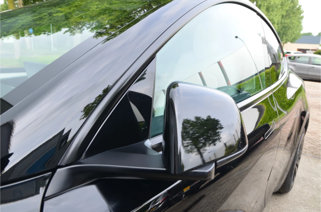 Tesla Model Y – foto 30