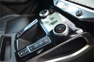 Jaguar I-PACE – thumbnail 28