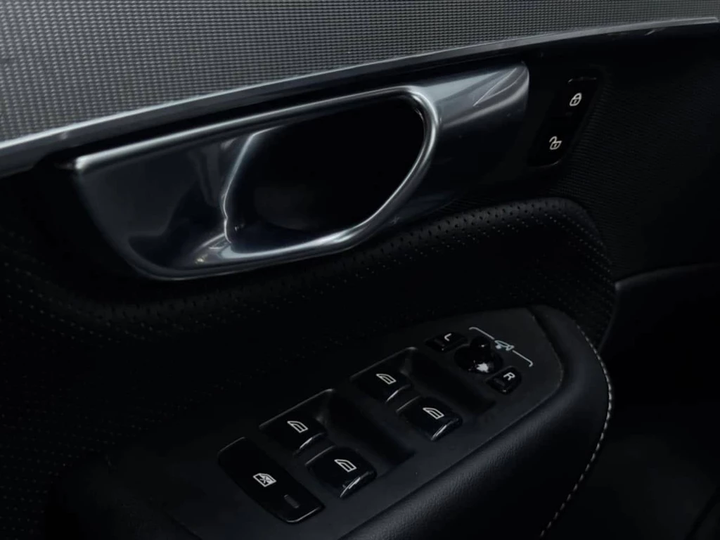 Volvo XC90 – foto 20