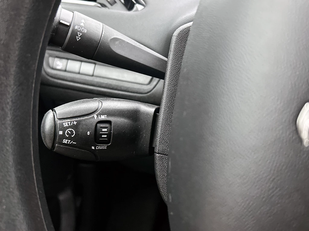 Peugeot 208 – foto 6