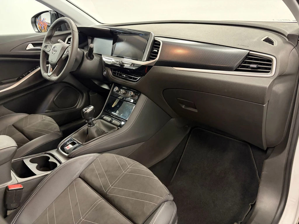Opel Grandland – foto 32