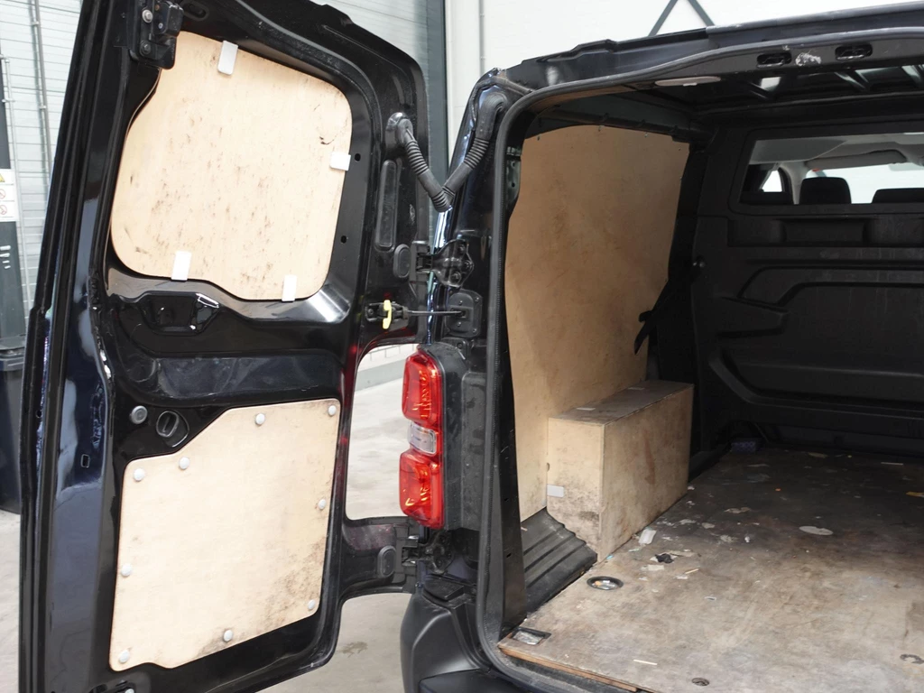 Opel Vivaro – foto 13