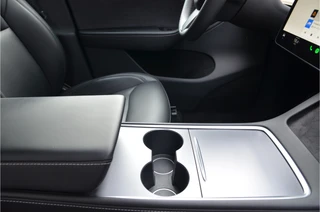 Tesla Model Y – thumbnail 9