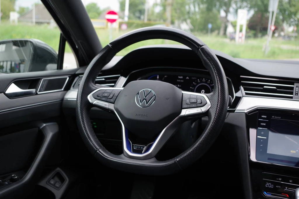 Volkswagen Passat – foto 12