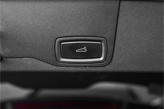 Porsche Taycan – thumbnail 43