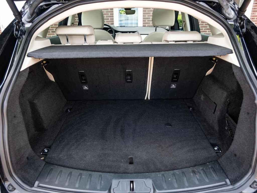 Jaguar E-PACE – foto 20