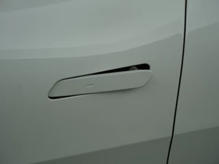 Kia EV6 – thumbnail 18