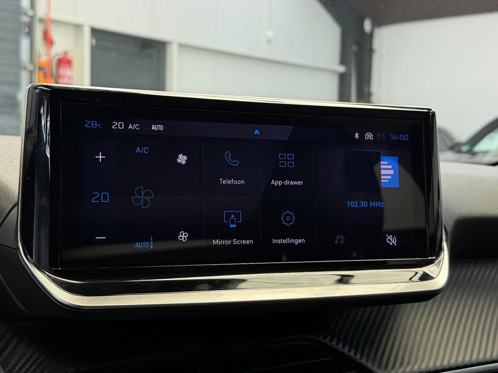 Peugeot 208 – foto 18