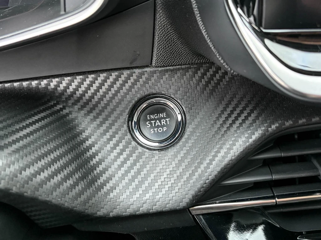 Peugeot e-208 – foto 38