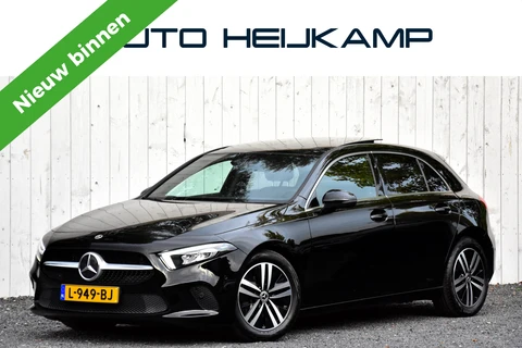 Mercedes-Benz A-klasse 180 Business Solution Luxury | Panoramadak | Sfeerverlichting | Leder