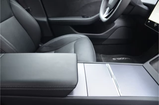 Tesla Model 3 – thumbnail 9